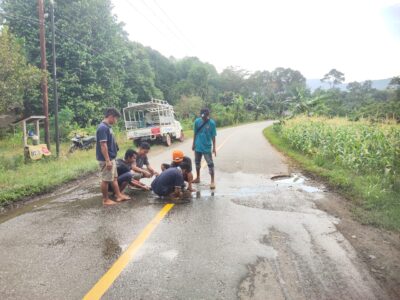 BANTUAN TEKNIS PERUMDAM TIRTA BENGKAYANG DI UNIT TIGA BERKAT LUMAR