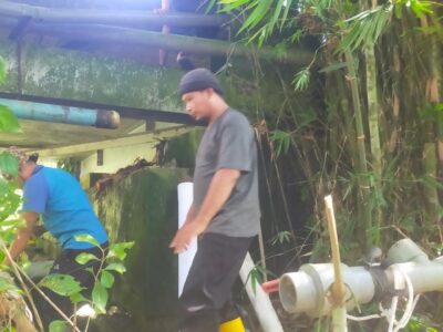 PERBAIKAN PIPA DISTRIBUSI DI DESA SUKA MAJU