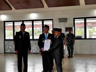 BUPATI BENGKAYANG LANTIK DIREKTUR PERUMDAM TIRTA BENGKAYANG PERIODE 2025–2029